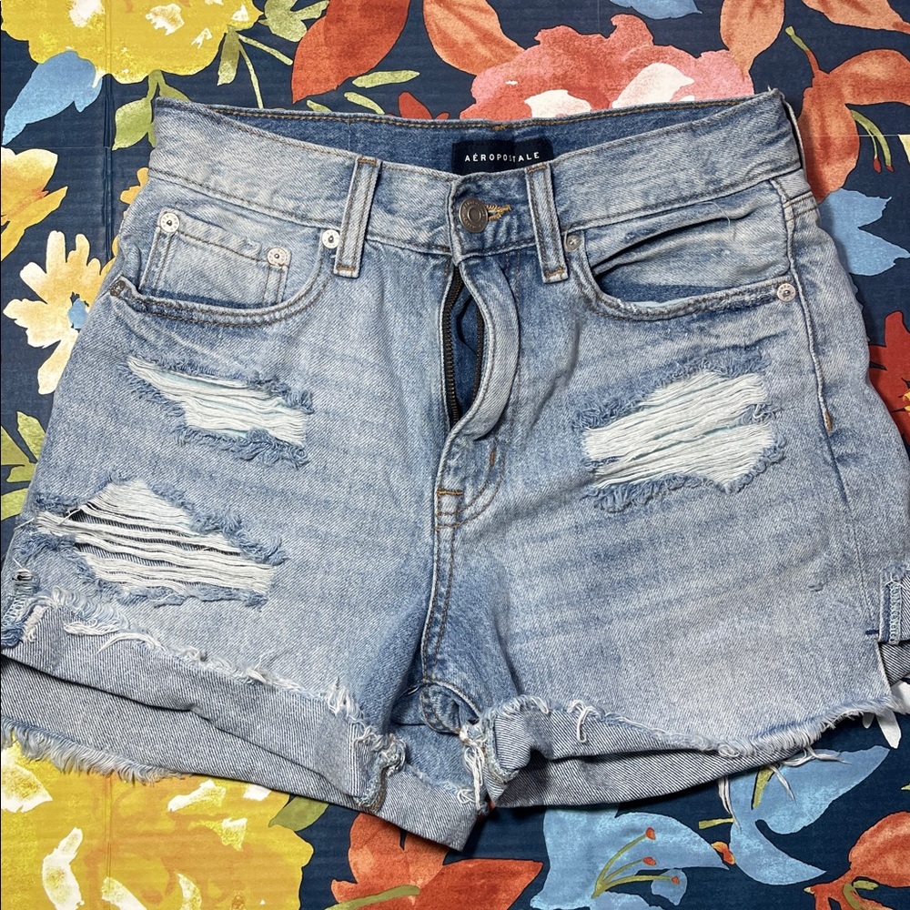 Aeropostale Light Blue Ripped Denim Shorts
American Eagle, black denim shorts